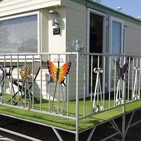 I 10 Caravan 4 Berth Chase Caravan Park 英戈尔德梅尔斯 外观 照片